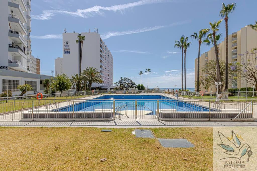 Wonderful Studio Apartment On The Beachfront Benalmádena Exteriör bild