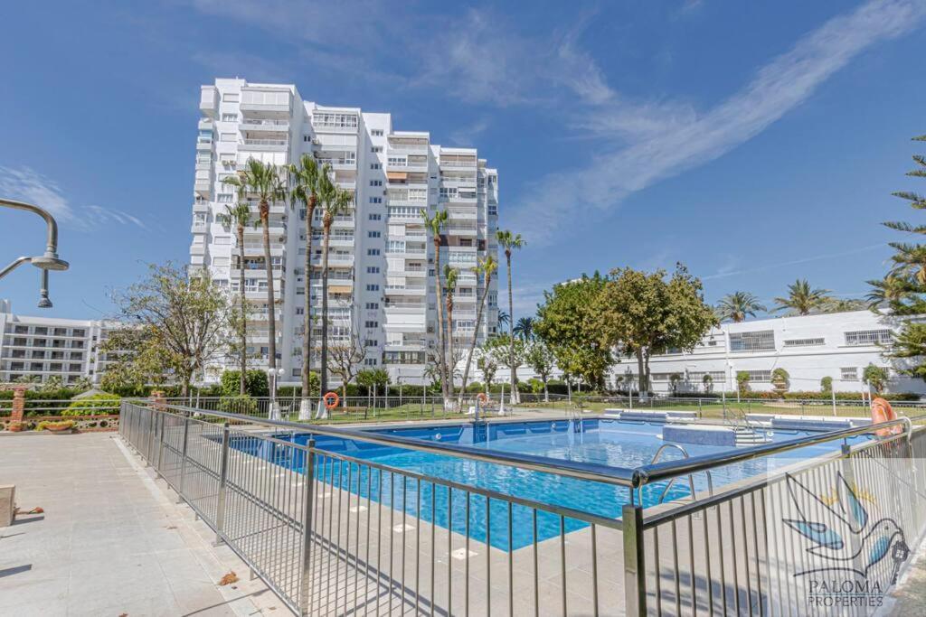 Wonderful Studio Apartment On The Beachfront Benalmádena Exteriör bild