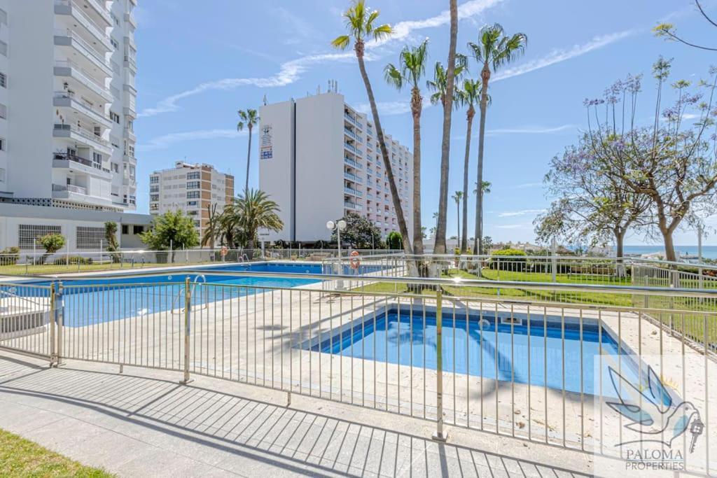 Wonderful Studio Apartment On The Beachfront Benalmádena Exteriör bild